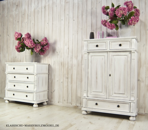 Landhaus Kommoden in Farbe Alt weiß shabby chic gebürstet